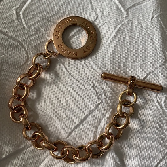 Marc Jacobs Rose Gold Toggle Bracelet - Picture 2 of 6